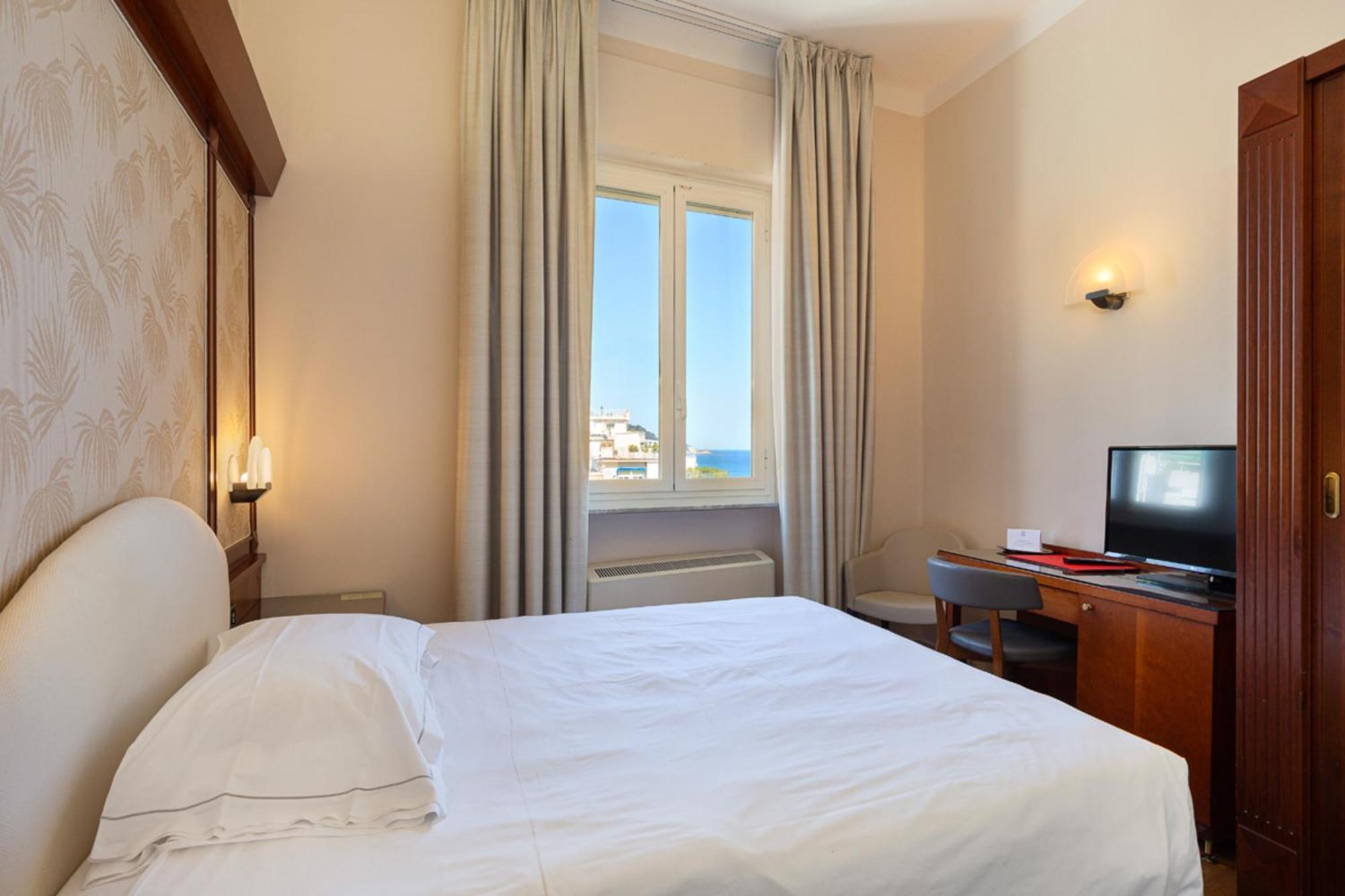 Grand Hotel Mediterranee Alassio Exterior photo