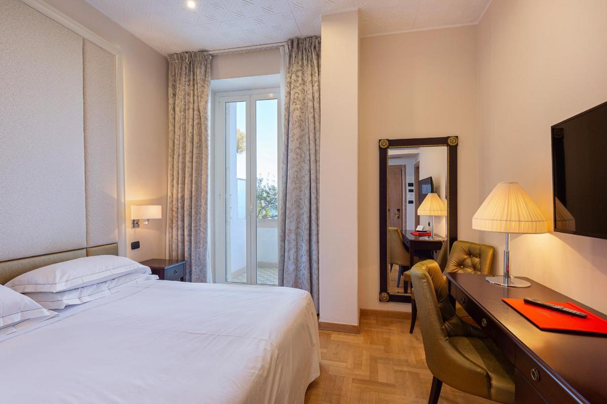 Grand Hotel Mediterranee Alassio Exterior photo
