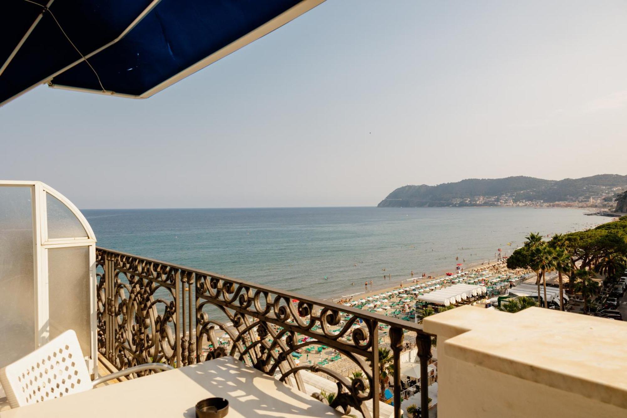 Grand Hotel Mediterranee Alassio Exterior photo